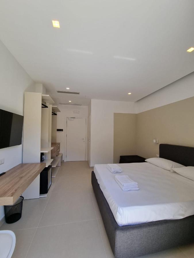 Marea Retreat Rooms Marina di Camerota Exterior photo